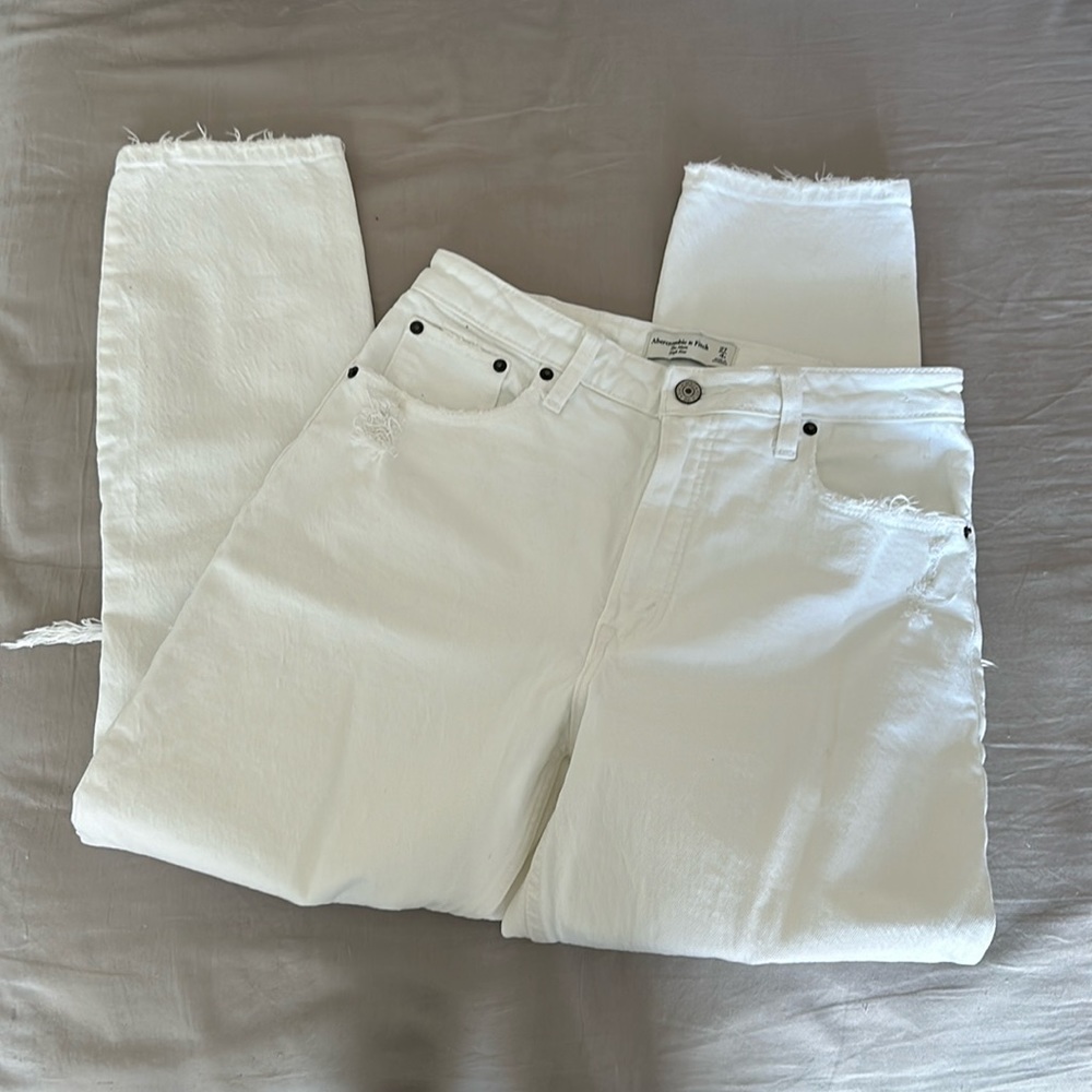 Abercrombie Curve Love High Rise Mom Jean